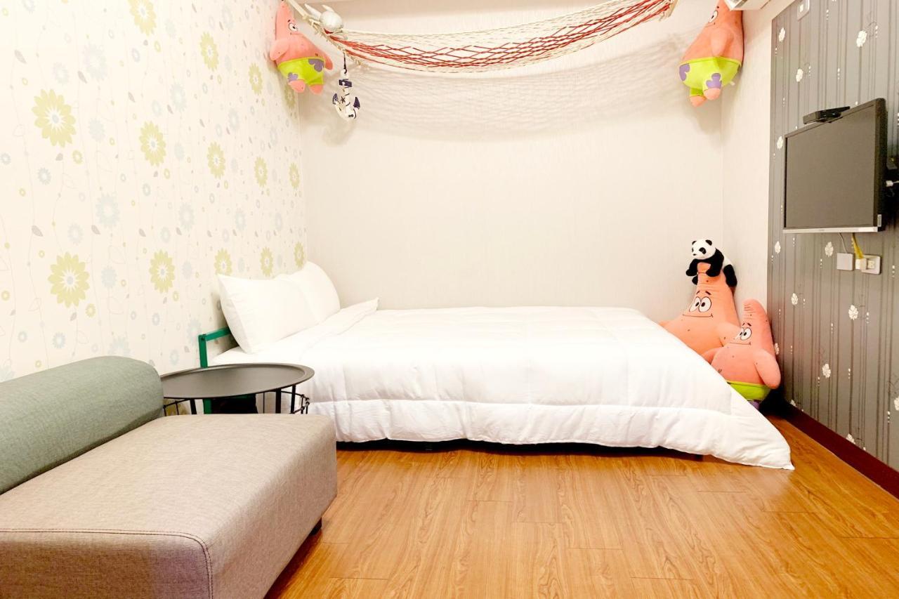 Snug-Nine Hotel Heng-ch'un Екстериор снимка