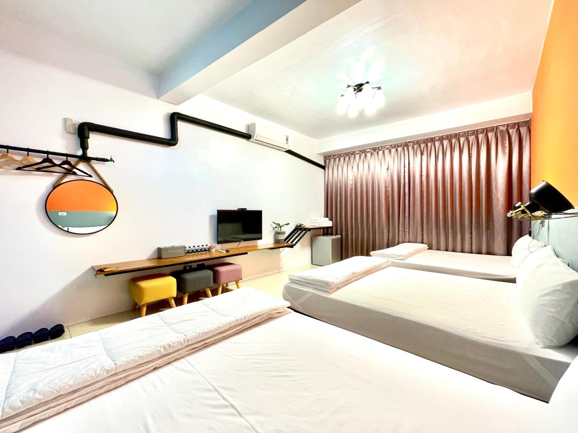 Snug-Nine Hotel Heng-ch'un Екстериор снимка